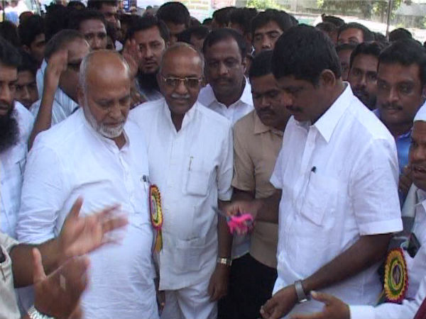 Do not join BJP, not leaving Congress, clarifies MP DK Suresh