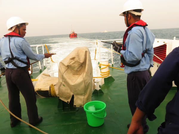 Coastal guard helps fisermen who stuck in middle of sea 
