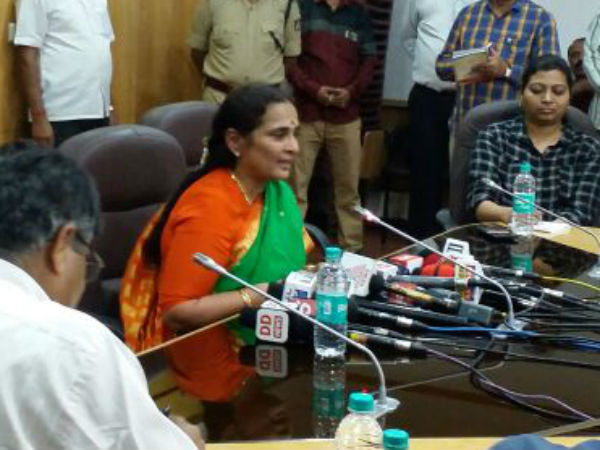 K Ratna Prabha takes charge as chief secretary to government of Karnataka K Ratna Prabha takes charge as chief secretary to government of Karnataka