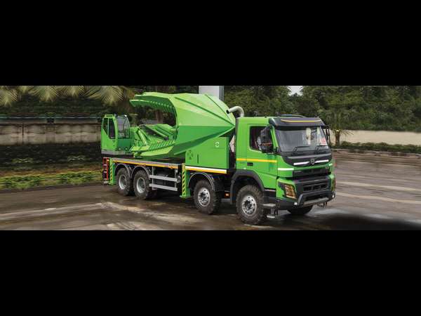 Tree transplanter vehicle reaches Bengaluru Tree transplanter vehicle reaches Bengaluru