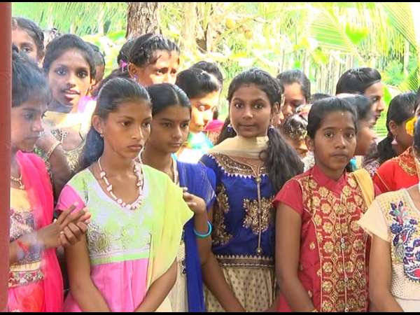 School children's perfome Daivaradhane in Bantwal