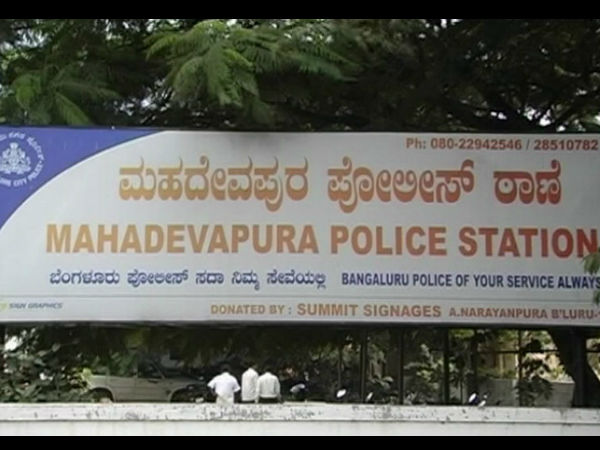 Fight in police station : SI, head constable suspended Fight in police station : SI, head constable suspended