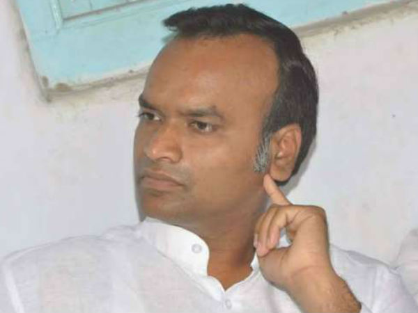 a Congress MLA scolde minister Priyank Karge