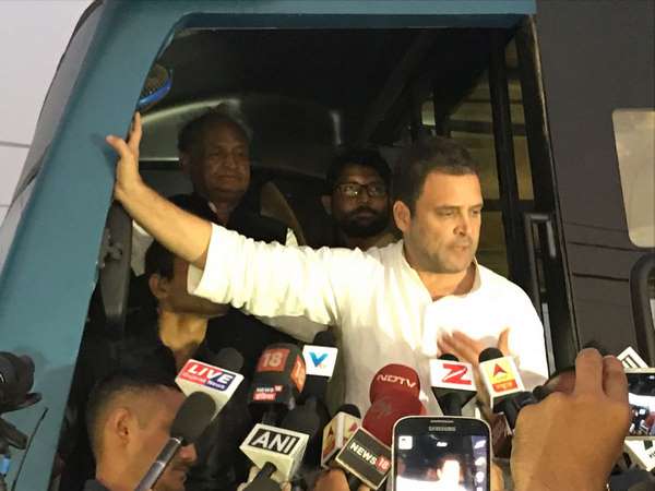 Gujarat Assembly Election 2017: Dalit leader Jignesh Mevani meets Rahul Gandhi