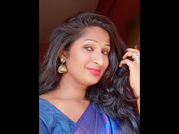 Transgender Kajal Debut As First RJ in FM Radio Sarang Transgender Kajal Debut As First RJ in FM Radio Sarang