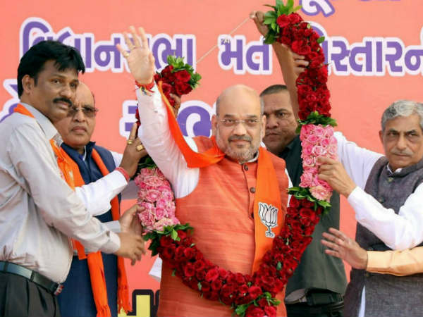 ಜಿಎಸ್ಟಿ ಮತ್ತು ಅಪನಗದೀಕರಣದ ಬಗ್ಗೆ ಟೀಕಿಸುತ್ತಿರುವ ಕಾಂಗ್ರೆಸ್ ಜಿಎಸ್ಟಿ ಮತ್ತು ಅಪನಗದೀಕರಣದ ಬಗ್ಗೆ ಟೀಕಿಸುತ್ತಿರುವ ಕಾಂಗ್ರೆಸ್