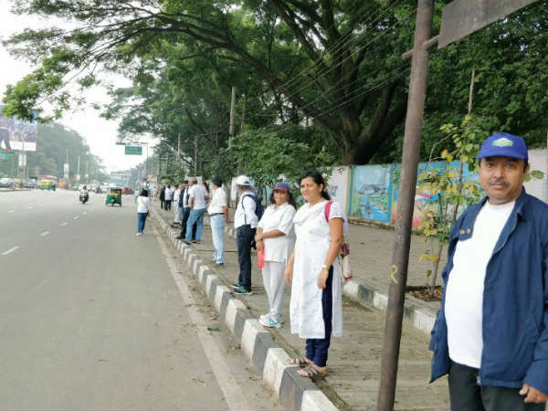 ಅಪಾರ್ಟ್ ಮೆಂಟ್ ನಿವಾಸಿಗಳಿಂದ ಪ್ರತಿಭಟನೆ