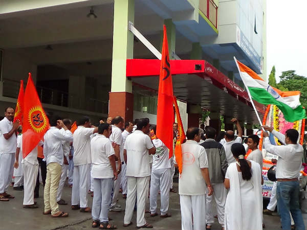 ಯೋಧ ನಿಧಿ ಸಮರ್ಪಣೆ