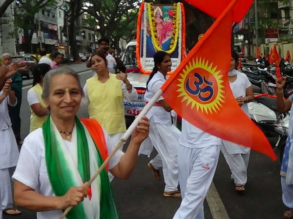 ಯೋಗದಿಂದ ಕ್ಯಾನ್ಸರ್ ಗುಣವಾಯ್ತು!