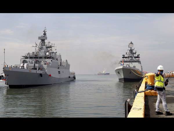 ಮೊದಲ ಕಾರ್ಯಾಚರಣೆ ಮೊದಲ ಕಾರ್ಯಾಚರಣೆ