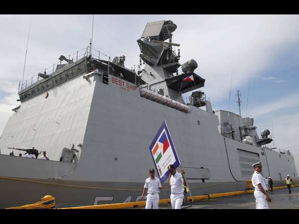 ವೇಗದ ನೌಕಾ ಕ್ಷಿಪಣಿ ವೇಗದ ನೌಕಾ ಕ್ಷಿಪಣಿ