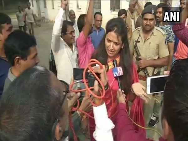 ಜುನಾಗಢದಲ್ಲಿ ಪ್ರತಿಭಟನೆ 