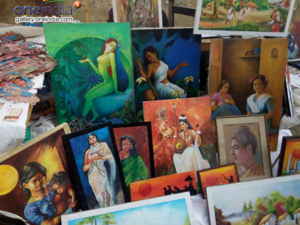 ಆರು ಅಡಿ ಅಗಲ, ಆರು ಅಡಿ ಉದ್ದದ ಮಳಿಗೆ ವ್ಯವಸ್ಥೆ