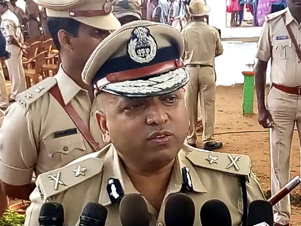 ರಾಜಕೀಯ ಪಕ್ಷವೊಂದರ ಹುನ್ನಾರ ರಾಜಕೀಯ ಪಕ್ಷವೊಂದರ ಹುನ್ನಾರ