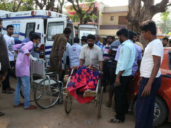 Minibus accident in Kanakapura, more than 15 injured