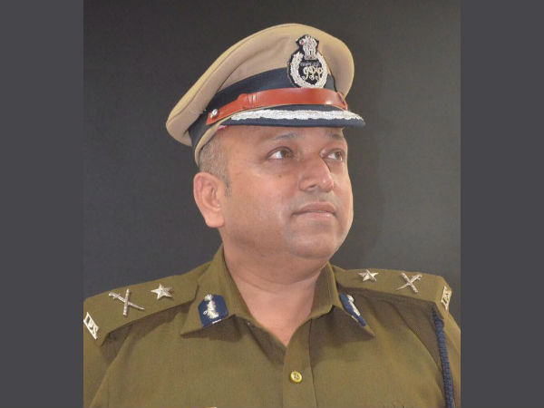 ನಿಂಬಾಳ್ಕರ್ ಹುಂಬ ಪೊಲೀಸ್ ನಿಂಬಾಳ್ಕರ್ ಹುಂಬ ಪೊಲೀಸ್