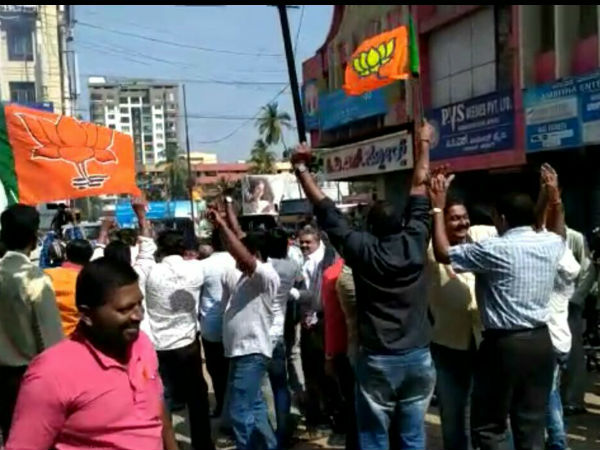 ಮೈಸೂರಿನಲ್ಲೂ ಬಿಜೆಪಿ ಕಾರ್ಯಕರ್ತರಿಂದ ಸಂಭ್ರಮಾಚರಣೆ