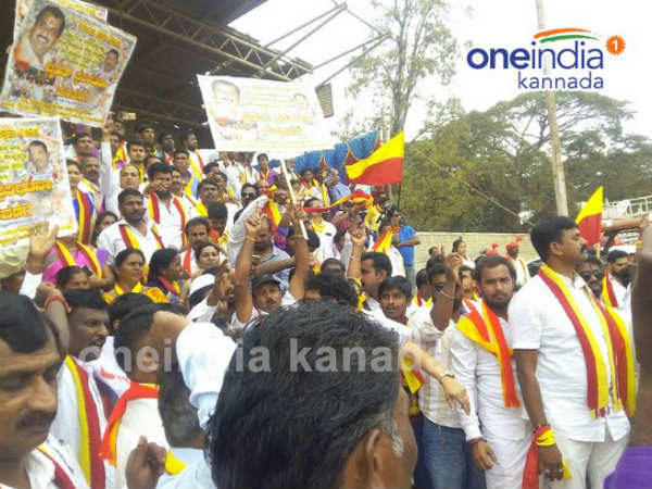 ರಾಜ್ಯ ಸರ್ಕಾರದ ಎಲ್ಲ ಇಲಾಖೆಗಳಲ್ಲಿ ಕನ್ನಡಿಗ ಅಭ್ಯರ್ಥಿಯನ್ನೇ ಆಯ್ಕೆ ಮಾಡಬೇಕು