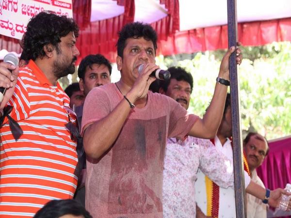 ನಮ್ಮನ್ನಷ್ಟೇ ಏಕೆ ಪ್ರಶ್ನಿಸುತ್ತೀರಿ ಎಂದ ಶಿವಣ್ಣ