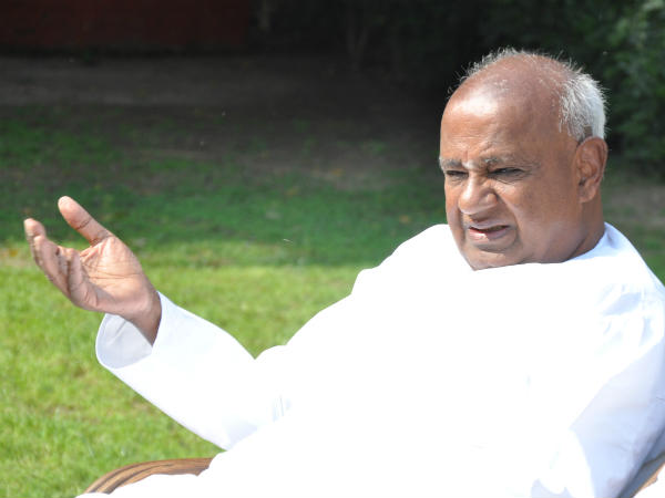 ಮಾಜಿ ಪ್ರಧಾನಿ ಎಚ್ ಡಿ ದೇವೇಗೌಡ ನಿವಾಸಕ್ಕೆ