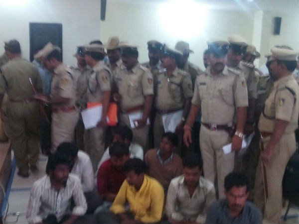 Kalaburagi police busts gun selling racket, 8 arrested Kalaburagi police busts gun selling racket, 8 arrested