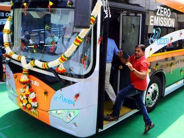 9 ರಿಂದ 12 ಮೀಟರ್ ಬಸ್ 