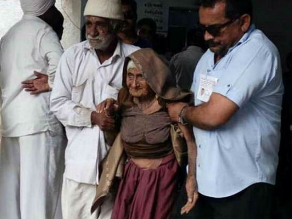 Gujarat election : 126 year old casts vote, protest against Reshma Patel