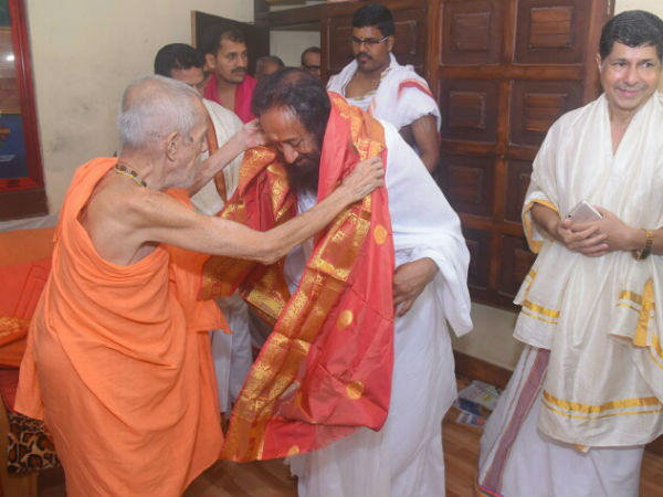 We will respect all opinion on Ram Mandir Issue : Ravi Shankar Guruji 