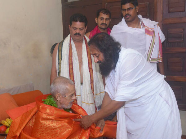 We will respect all opinion on Ram Mandir Issue : Ravi Shankar Guruji 