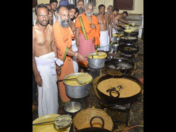 On the occasion of New year Tirupati prasadam like laddu in Mysuru On the occasion of New year Tirupati prasadam like laddu in Mysuru