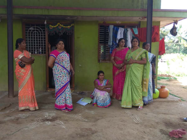 Married woman sitting in front of a lover's house for justice