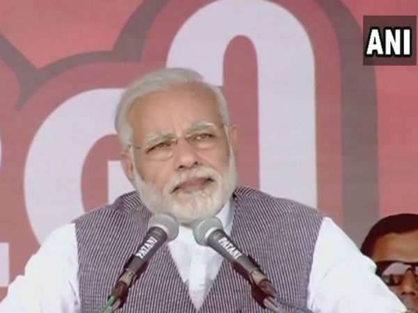 Mani Shankar Aiyar held secret meetings with Pakistan High Commissioner: Narendra Modi Mani Shankar Aiyar held secret meetings with Pakistan High Commissioner: Narendra Modi