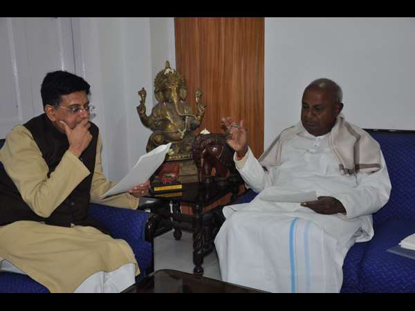 Deve Gowda meets Railway minister Piyush Goal