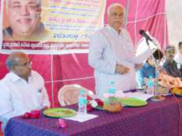 Break the hand of stone-providers: RV Deshpande Break the hand of stone-providers: RV Deshpande