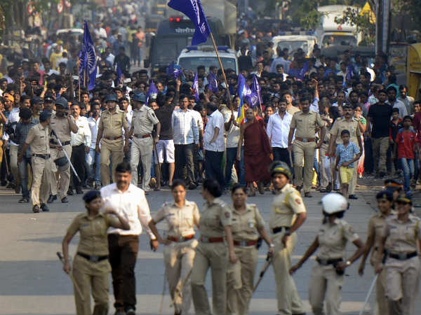 ಪ್ರಚೋದನಾತ್ಮಕ ಭಾಷಣ ನಿಲ್ಲಿಸಿ!