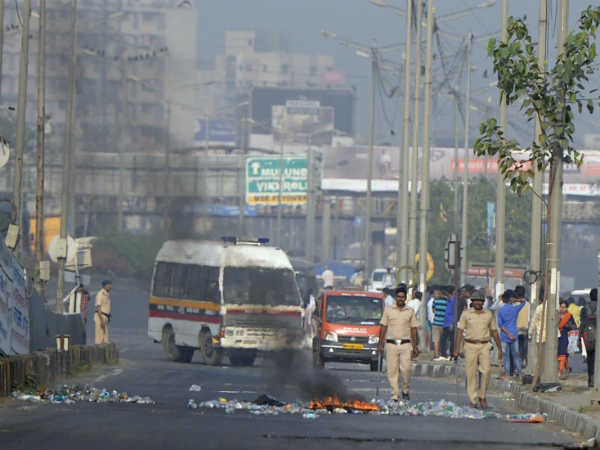 ಬಸ್ಸುಗಳು ಜಖಂ