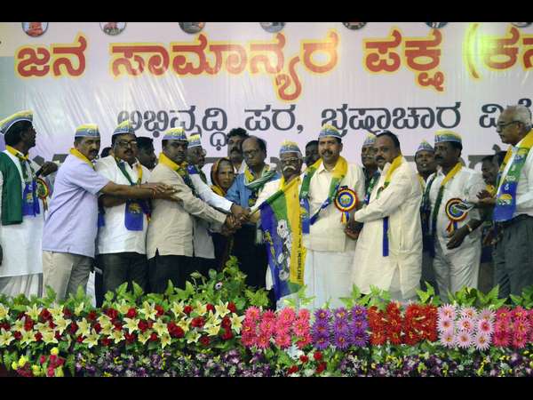 ರೈತರ ಹೋರಾಟದಲ್ಲಿ ನಿರಂತರವಾಗಿ ಭಾಗಿ