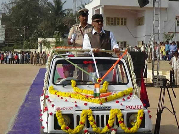  ಮುಜುಗರ ಪಟ್ಟ ಸಚಿವರು