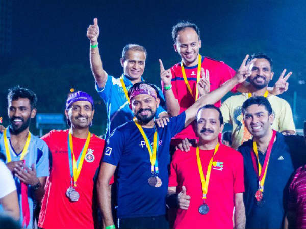 Singara sports evening amid rain in Singapore