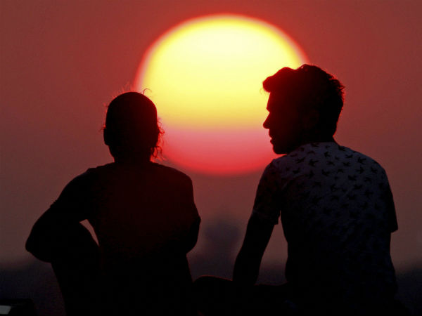 ಕದ್ದು ಕೇಳುವ ಕಳ್ಳ!