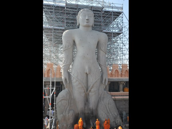 ನೂರಾರು ಕೋಟಿ ಖರ್ಚು