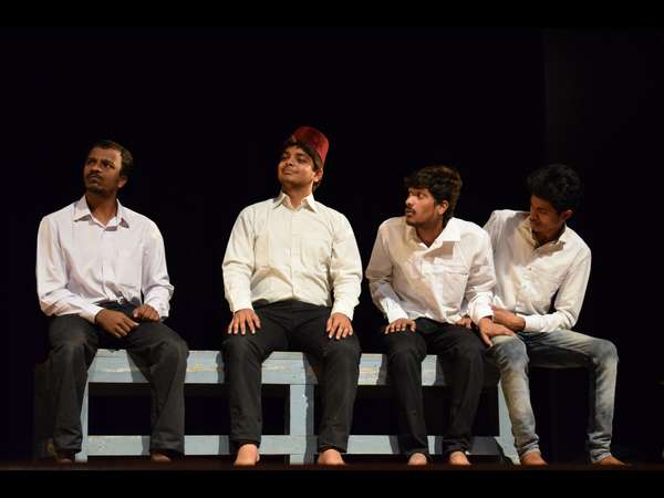 ಕಥನಕುತೂಹಲ