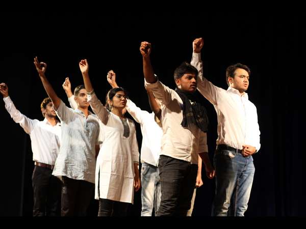 ನಿರ್ದೇಶಕರ ಟಿಪ್ಪಣಿಗಳು