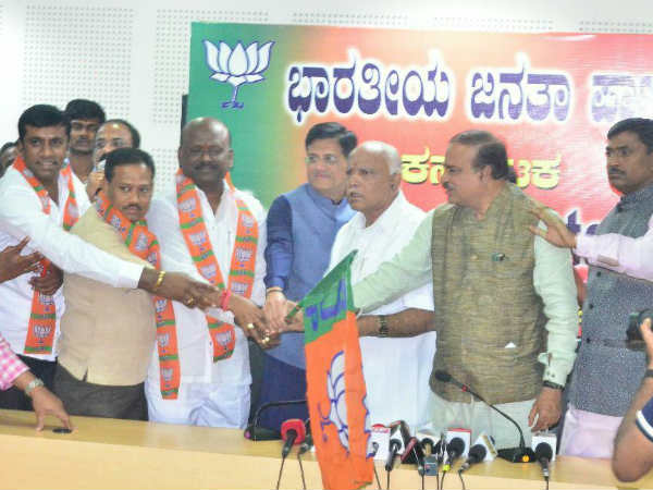  JDS MLA Manappa Vajjal, Shivaraj Patil joined BJP