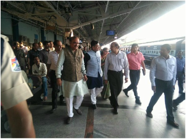 Railway Minister Piyush Goyal inspected the Bengaluru railway station Railway Minister Piyush Goyal inspected the Bengaluru railway station