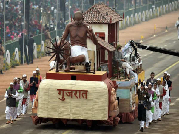 ಗುಜರಾತ್ ನ ಖಾದಿ ಚಳವಳಿ ಸ್ತಬ್ಧಚಿತ್ರ ಗುಜರಾತ್ ನ ಖಾದಿ ಚಳವಳಿ ಸ್ತಬ್ಧಚಿತ್ರ