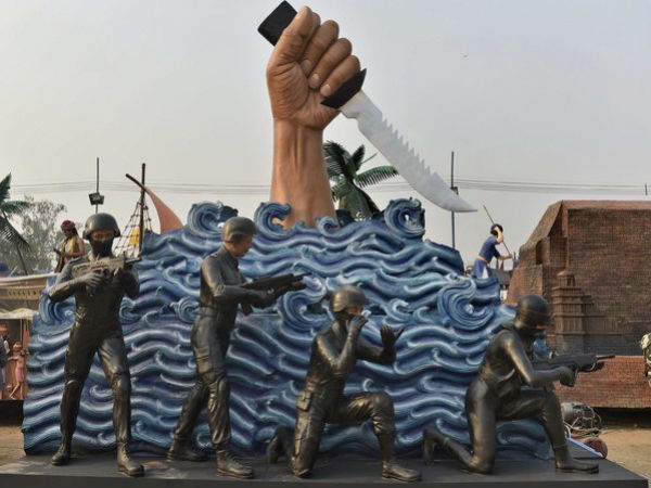 ಭಯೋತ್ಪಾದಕರನ್ನು ಸದೆ ಬಡಿಯುವ ಚಿತ್ರ ಭಯೋತ್ಪಾದಕರನ್ನು ಸದೆ ಬಡಿಯುವ ಚಿತ್ರ