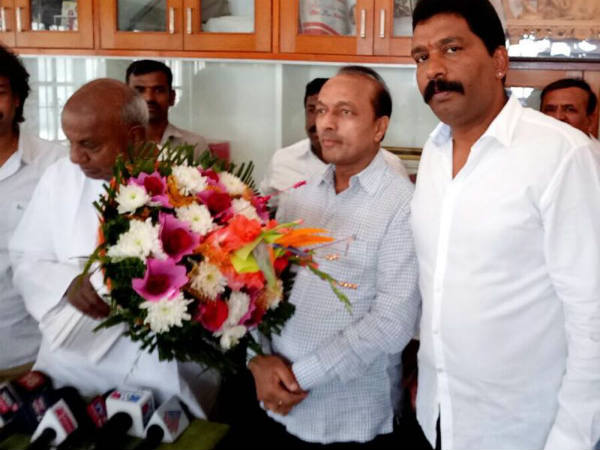 ಕೆಜೆಪಿ ಅಭ್ಯರ್ಥಿಯಾಗಿದ್ದರು