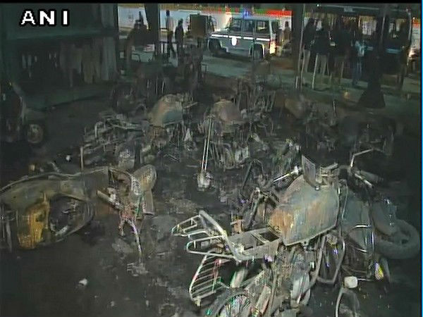 Padmaavat row: Protestors vandalise mall, torch vehicles in Ahmedabad Padmaavat row: Protestors vandalise mall, torch vehicles in Ahmedabad