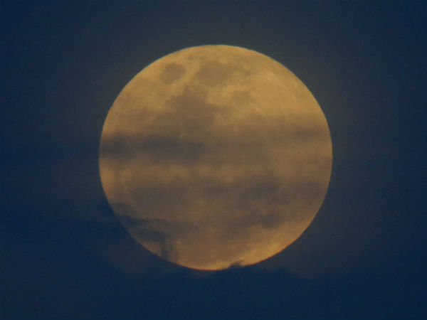 ಗ್ರಹಣಗ್ರಸ್ಥ ಚಂದಮಾಮ